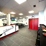 & O Da Meiga Hostel