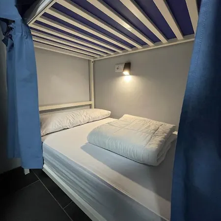 אכסניה & O Da Meiga Padrón