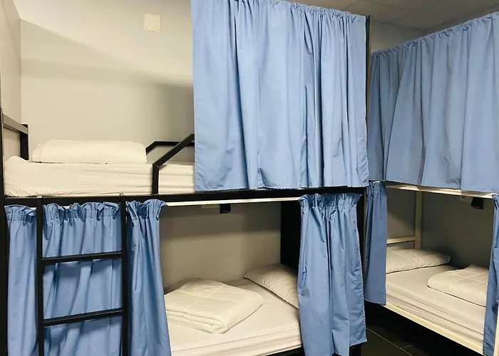 & O Da Meiga Hostel *